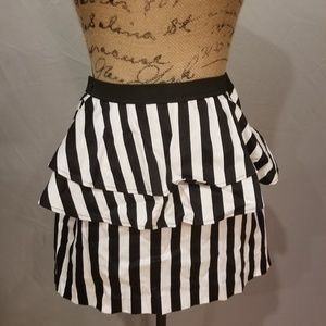 FOREVER 21 Mini Skirt